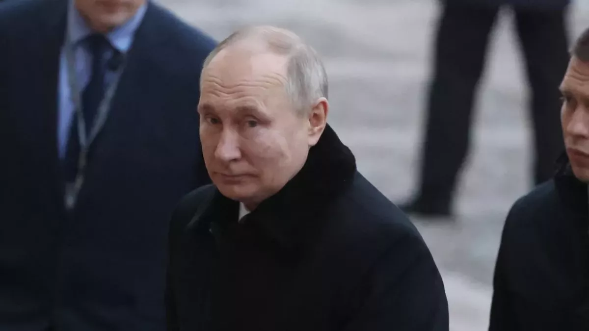 Vladimir Putin critic dies mysteriously in another suspicious fall, days after death of friend