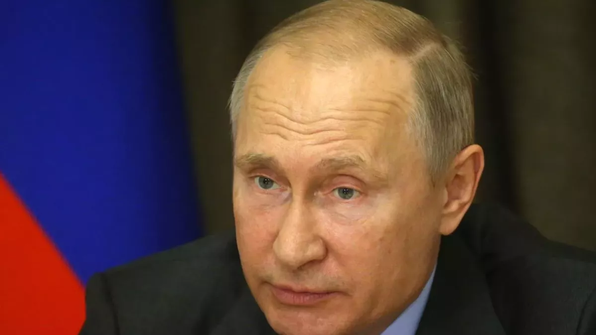 Vladimir Putin: This may be who the mysterious blonde woman is in photos with Russian President