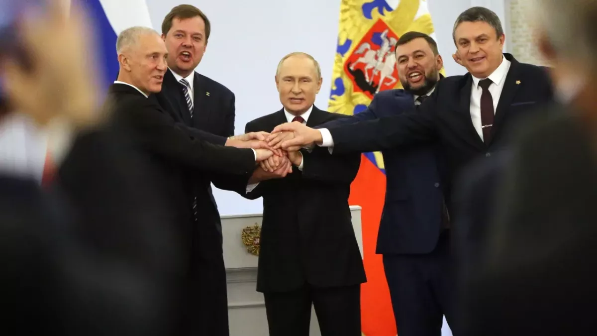 Vladimir Putin: Pro-Russian leader of Kherson reported missing by her husband 