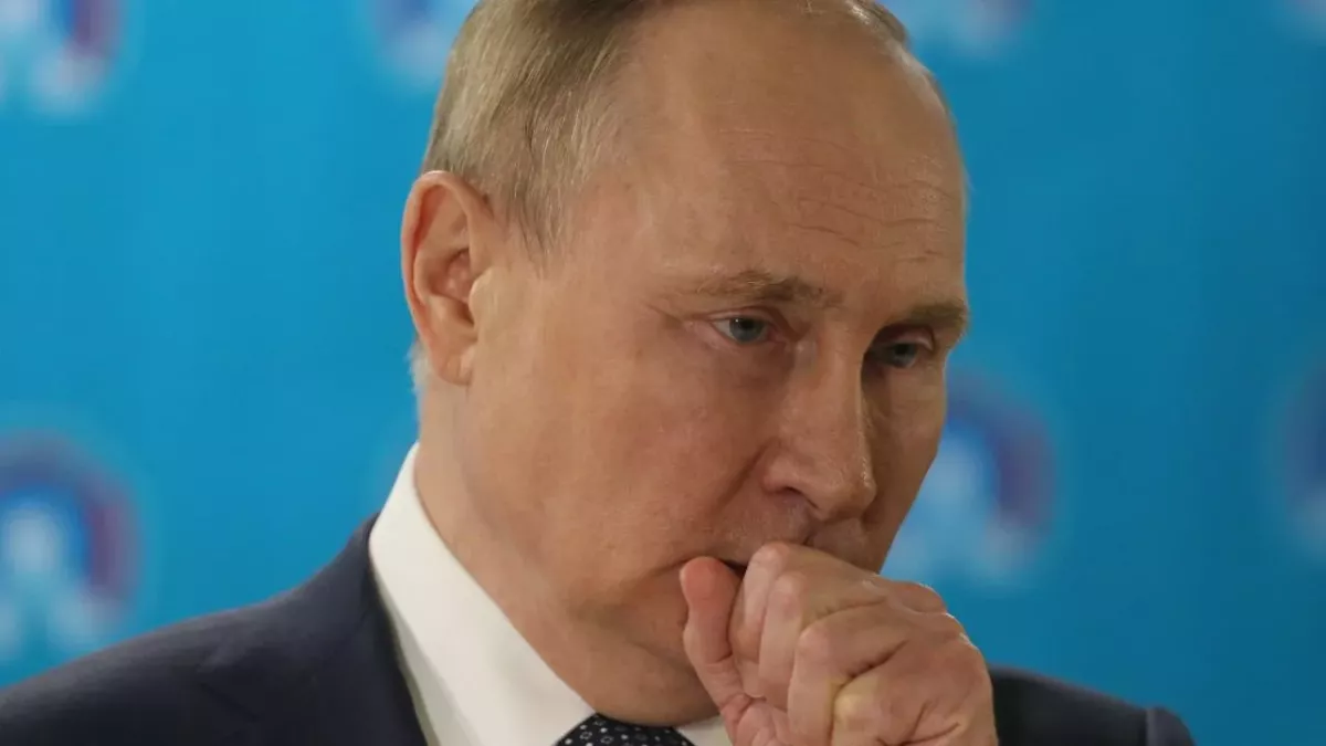 Vladimir Putin: Report claims cancer drugs affecting his emotional state, he has 'disturbed psyche'