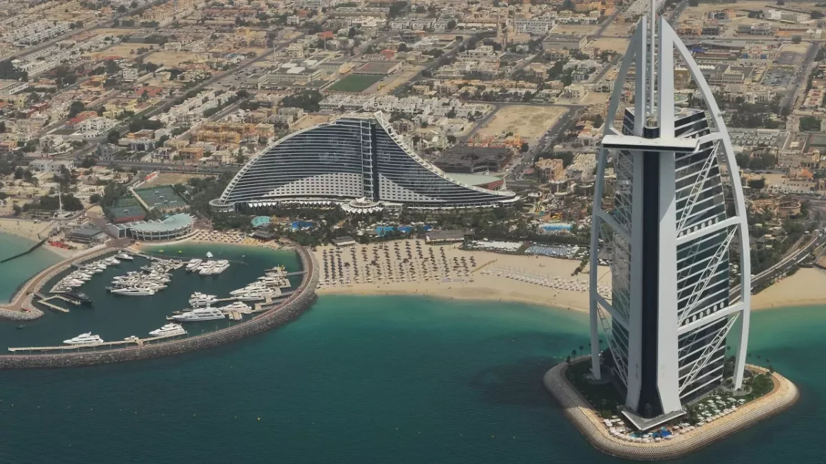 Vladimir Putin’s billionaire ex son-in-law vacationing in Dubai with new girlfriend