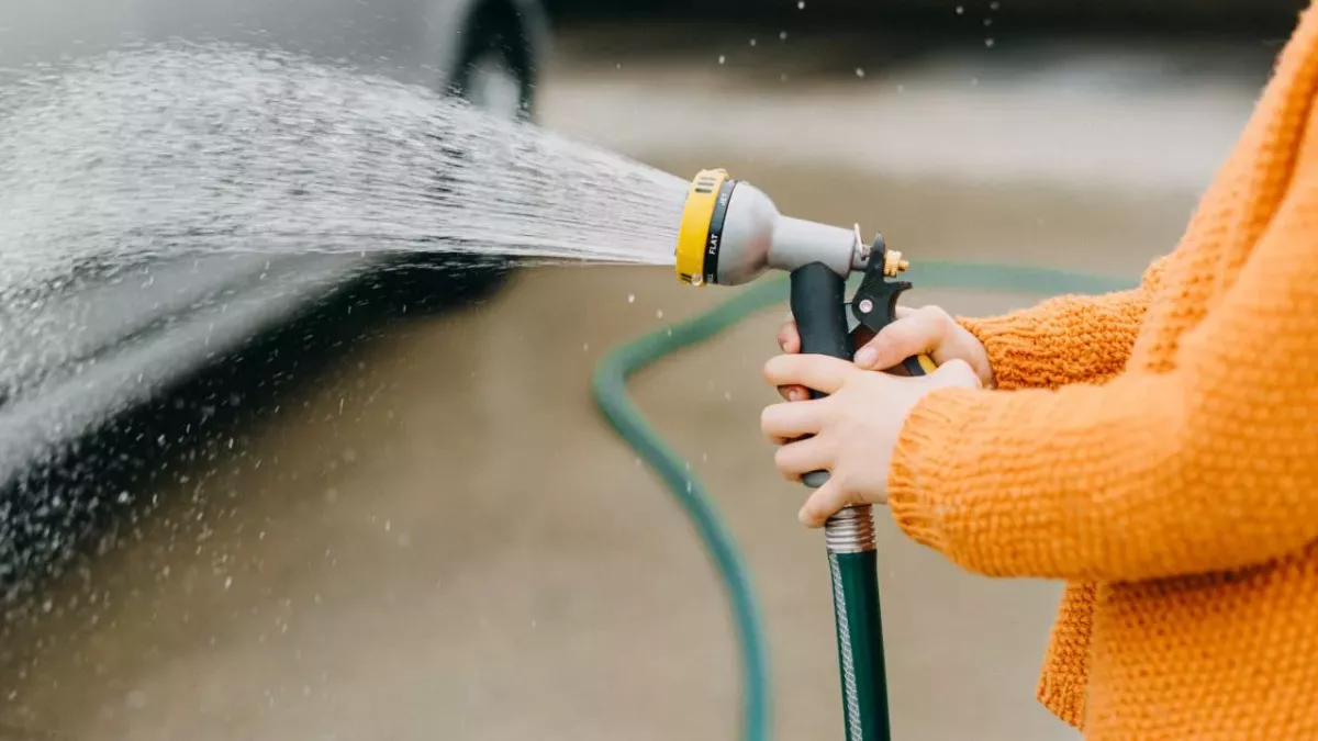 Water company giving bill discounts: Average £200 savings on bills