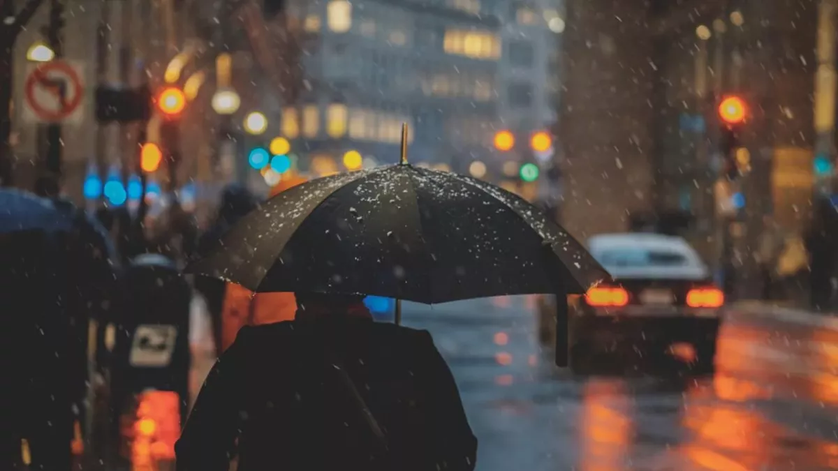 Weather warning UK Yellow warning Rain Ice Snow 