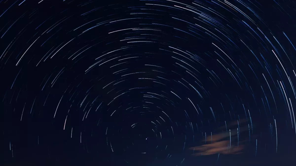 What was the strange light formation seen in the night sky on the weekend?