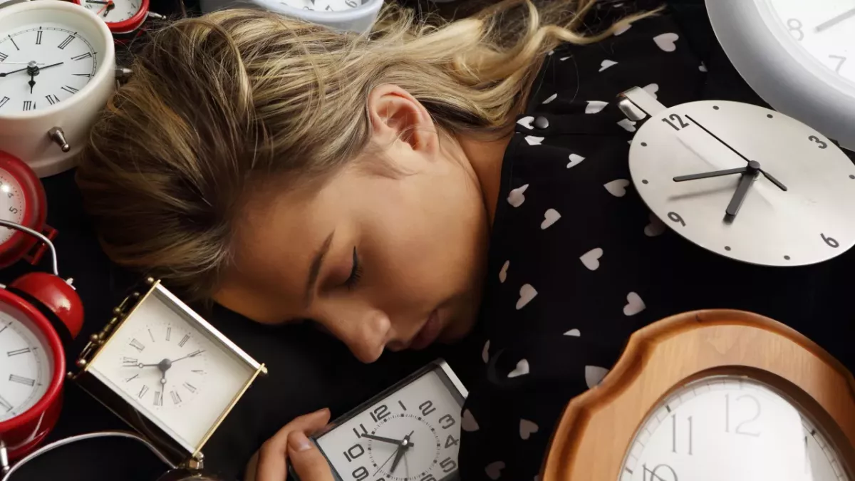 6 tips on how to get out of bed easier when it is dark and cold