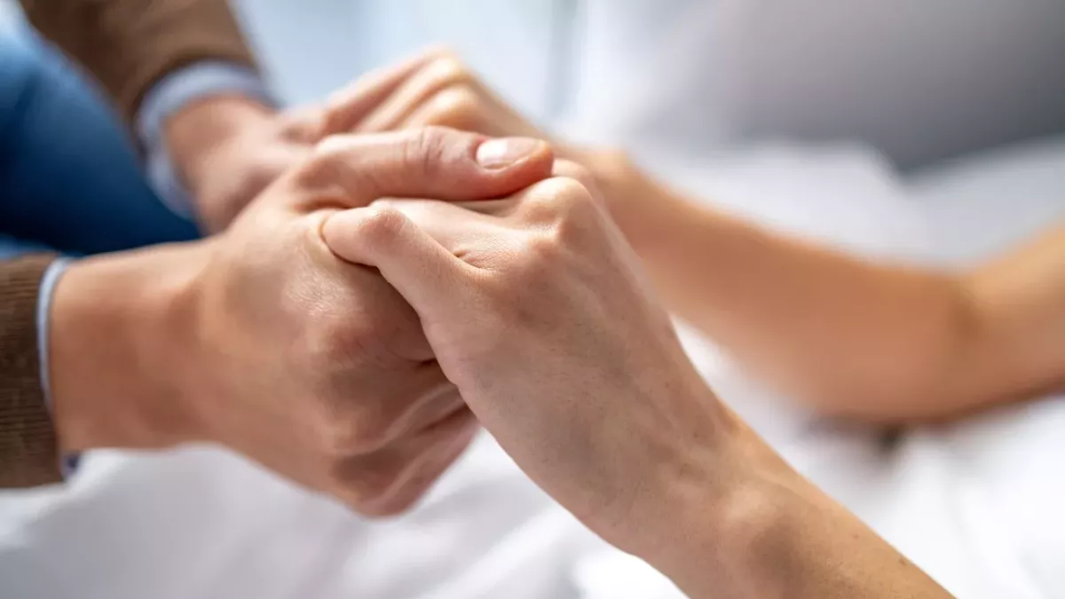 doctors reveal which senses go first last death health