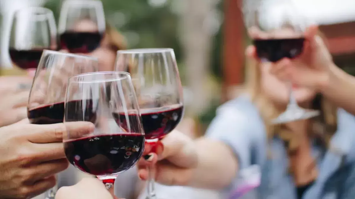 Drinking alcohol-free wine is just as good for the heart - New Study