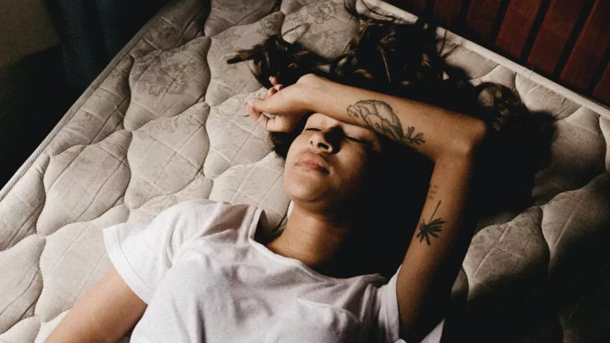 Here’s how to deal with your period during a heatwave