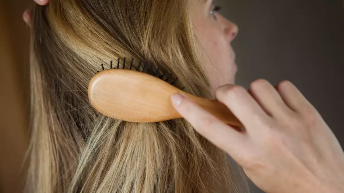 Here's how you should be cleaning your hair brush if you want healthy hair 