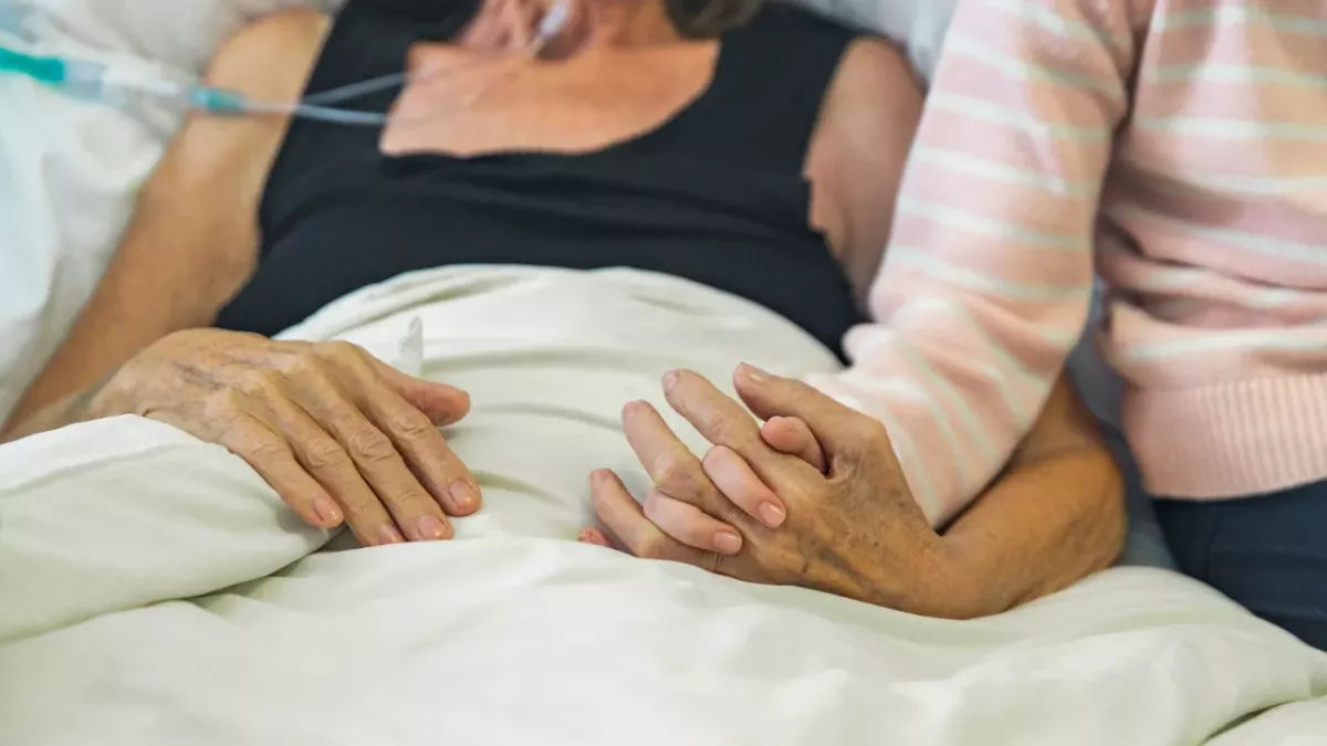 hospice nurse Julie reveals phenomenon strange body death