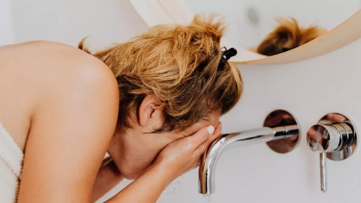 NBC journalist swollen face symptom for colon cancer 