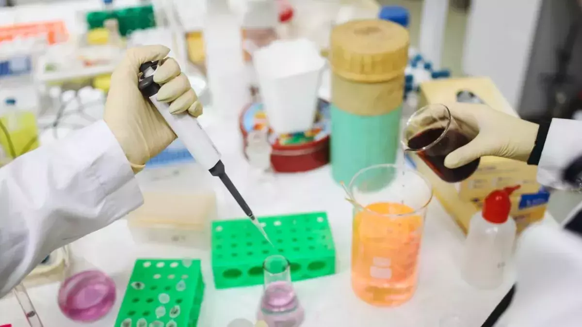 Scientists are currently working on new vaccine to counter Covid-19 and variants 