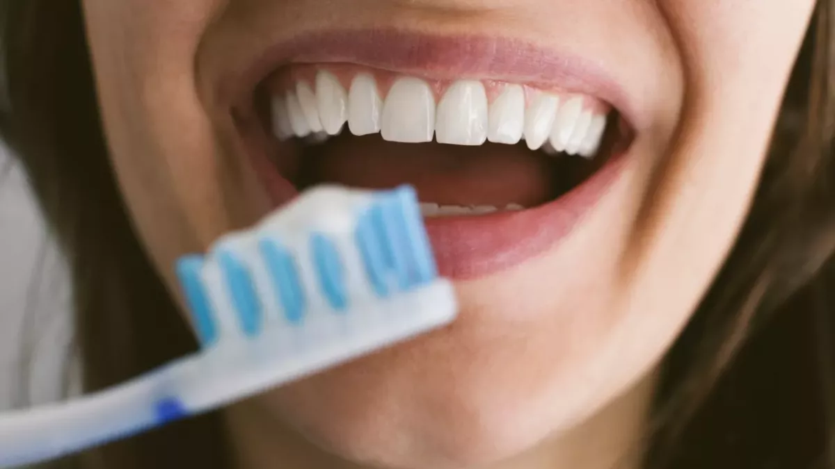Study Shows Those With Gum Disease 'More Likely To Die' From Coronavirus