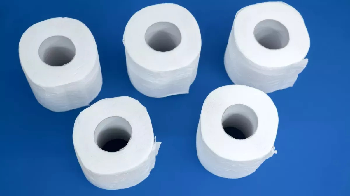 toilet paper wipe three times danger health
