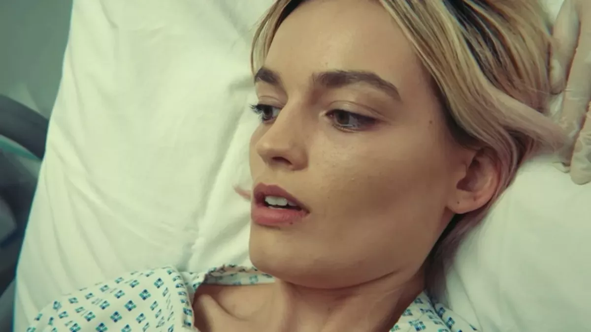 This woman made a shocking discovery when in labour