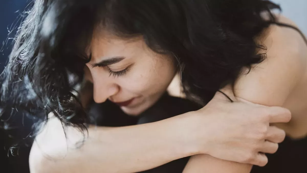 This woman suffers from rare and painful disease that cause her skin to constantly peel off 