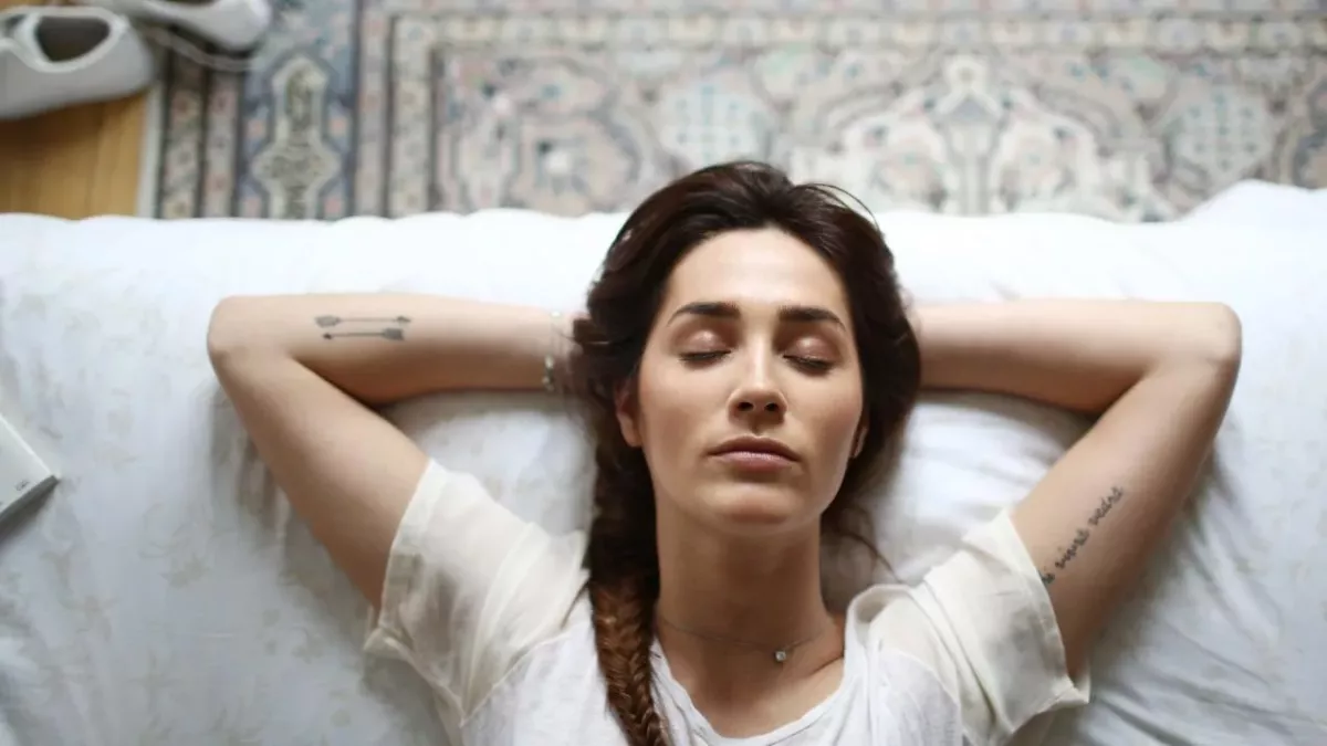 Your bedtime could be impacting fat loss: Try going to bed before this time for better metabolism