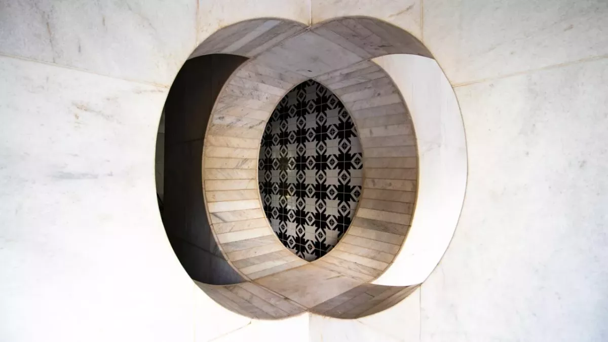 Optical illusion