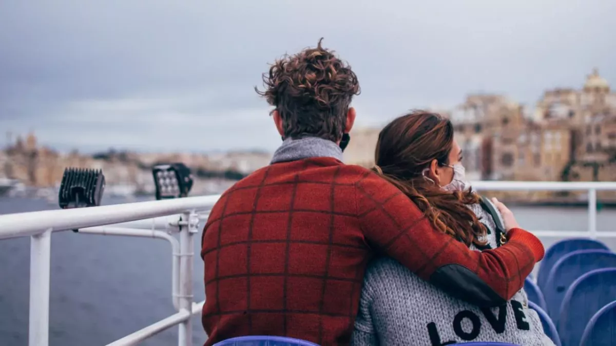 COVID-19 jab makes people more dateable 