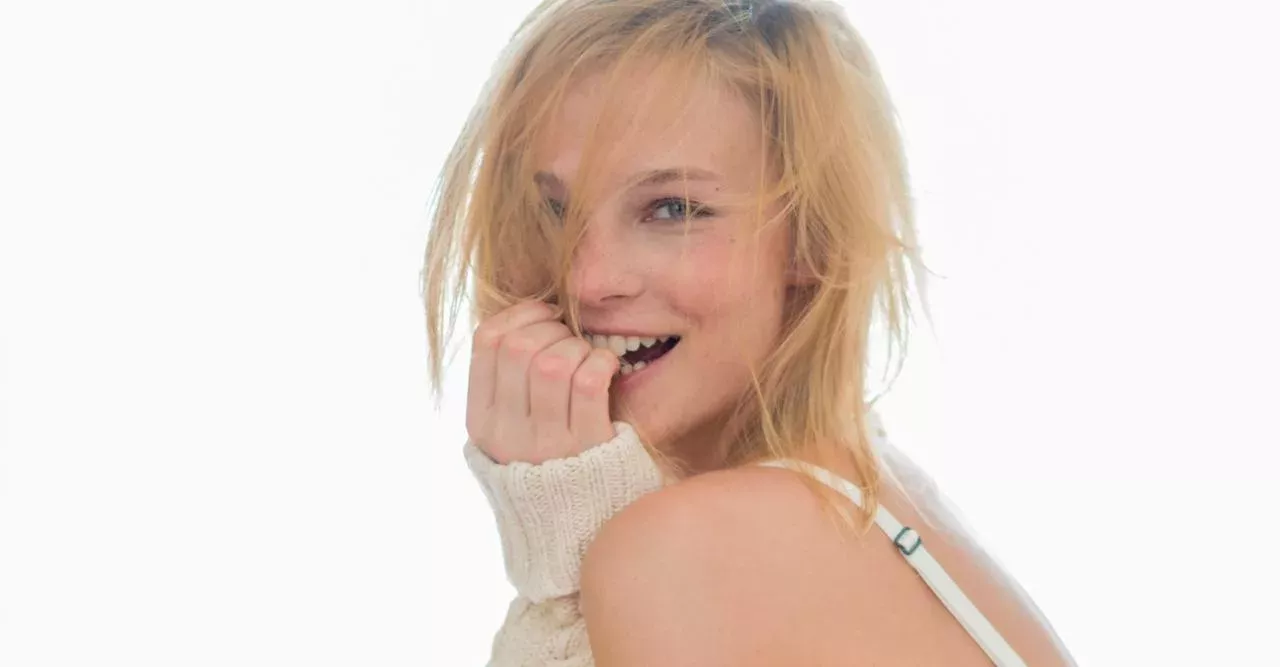 Here are 5 ways to pleasure yourself that are hands-free!