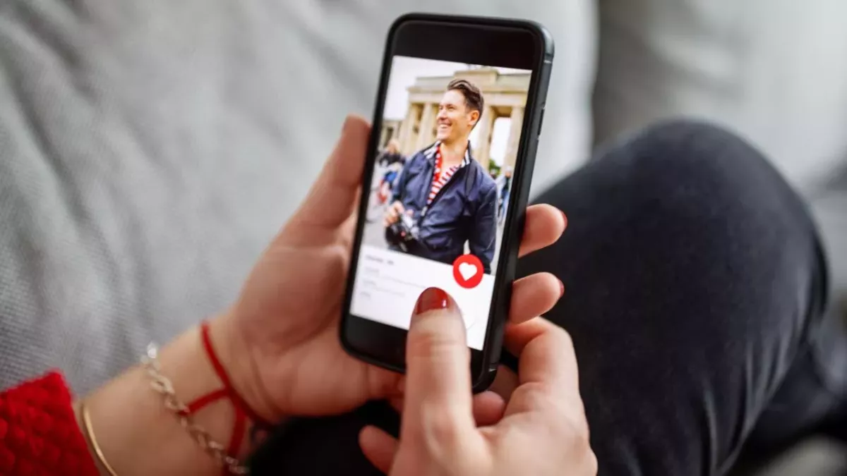 Online Dating Scams Are on the Rise,  Here's What To Look Out For