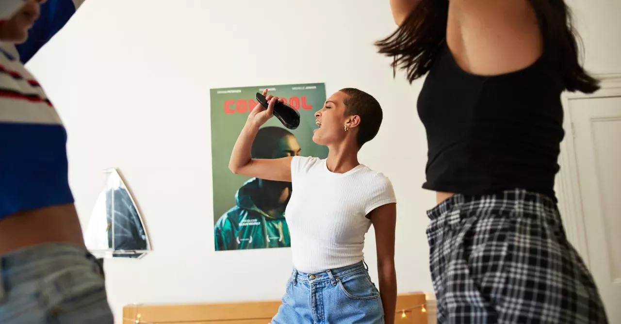 Research Says That This Is The Surprising Reason That Friendships Get Cut Short