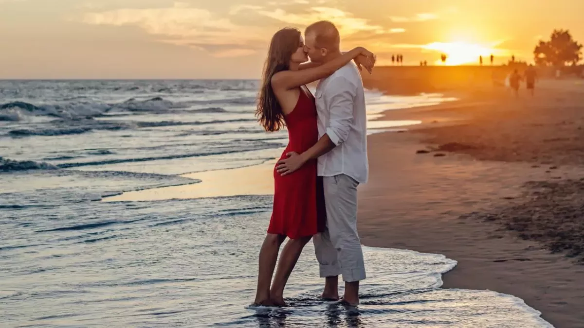 This is why you shouldn't have sex on the beach