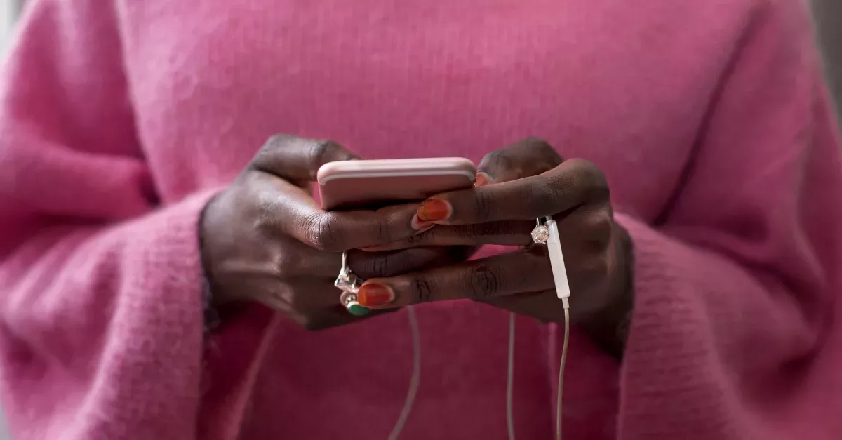 This Woman Is Offering Her Unusual Services To Couples Who Have Recently Separated