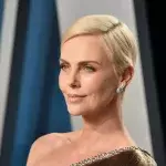 Charlize Theron Looked Amazing In Her Strapless Dress With A Plunging Neckline