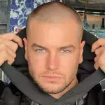 Chris Hughes reveals he’s happy without abs