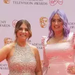 Gogglebox sisters Ellie Izzi Warner split boyfriend