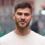 I’m A Celeb star Owen Warner ‘fake’ proposes Jemma Donovan