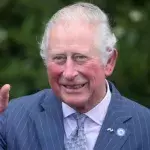 Prince Charles sides with the Queen regarding Buckingham Palace