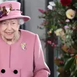 The Queen: Her Majesty may never return to London, according to a royal expert