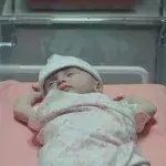 Baby born with heart-shaped thumb