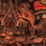 UK British couple discovery house gold coins