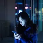 woman save friend life continent ocean away story heartwarming
