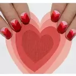 An ideal manicure for Valentine's Day
