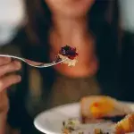 eating sweet and salty snacks as bad as passive smoking