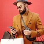  Here is why men wait until Christmas Eve to shop
