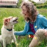 This loyal dog refused to leave its owner’s side after a terrible tragedy happened 