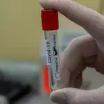 COVID-19: Why is the Omicron variant so contagious?