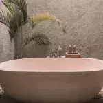 How to cool down in a heatwave? Take a hot bath