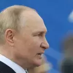 Putin resurrects Soviet-era honor to save population from decline
