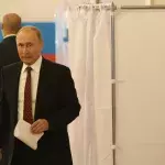 Russian expert thinks Vladimir Putin's days are numbered and will soon name a successor 