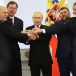 Vladimir Putin: Pro-Russian leader of Kherson reported missing by her husband 