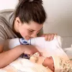 31-year-old mum suffers rare post-partum psychosis a week after giving birth