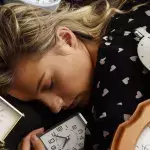 6 tips on how to get out of bed easier when it is dark and cold