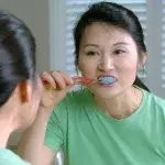 Avoid these commonly made mistakes while brushing your teeth