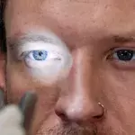 This man went blind because of a bad habit, do not repeat this at home